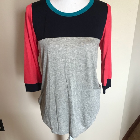 Tops - ❗️FINAL PRICE❗️Multi-colored Tee